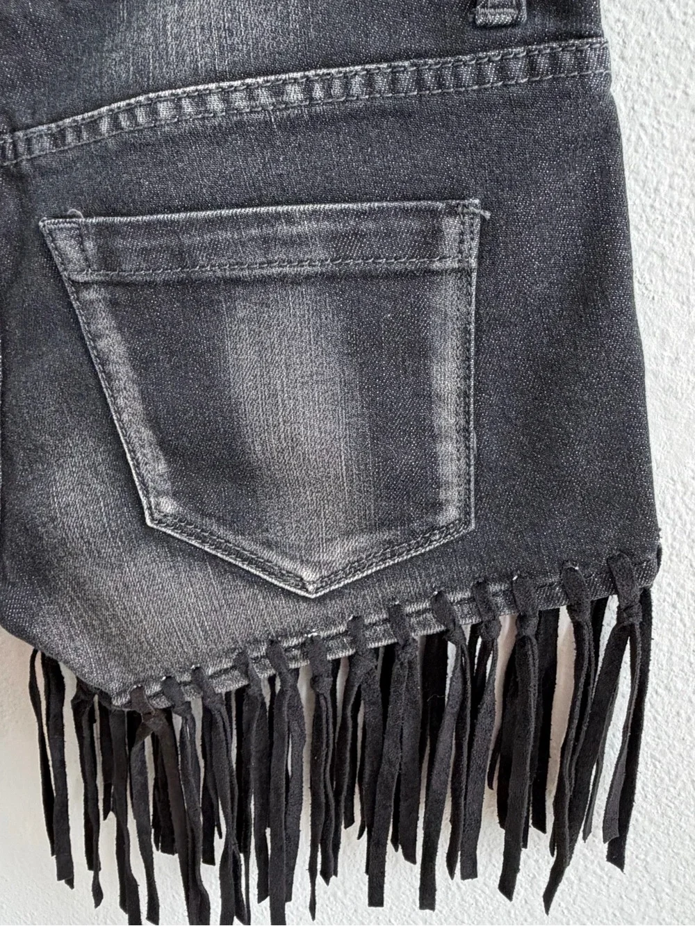 NWT BLANKNYC Black Fringe Denim Shorts Size 25 Festival Boho Western
